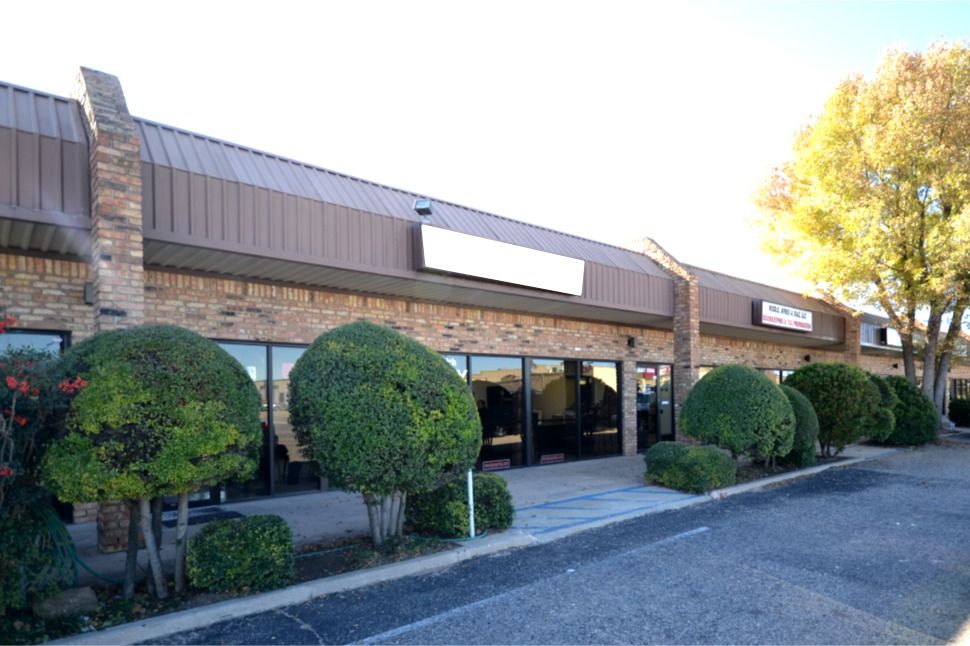 Office Space on 69th & Slide: 5145 69th St, Lubbock, TX 79424
